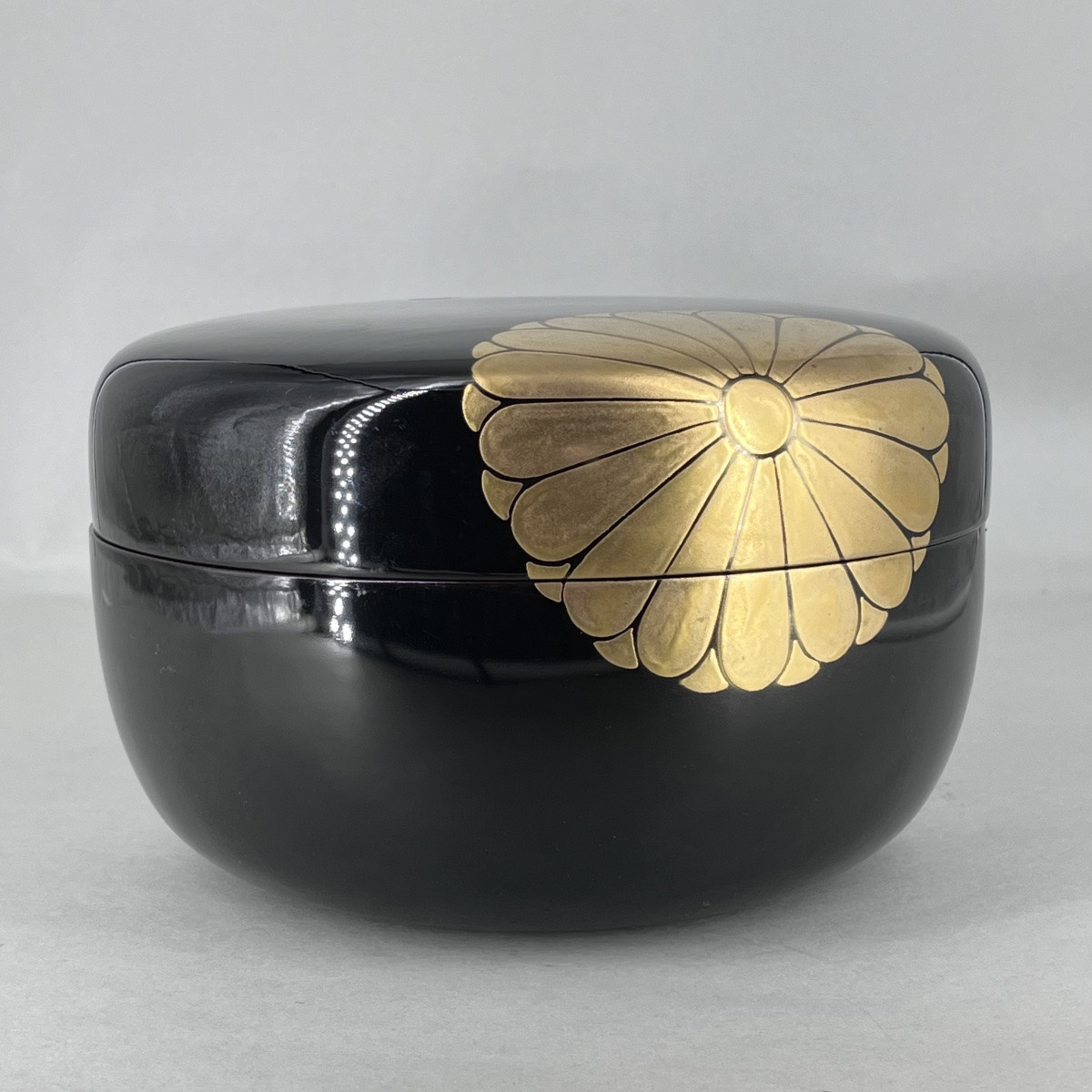 Boîte laquée japonaise kashiki Chrysanthème et Paulownia - Japon-photo-8