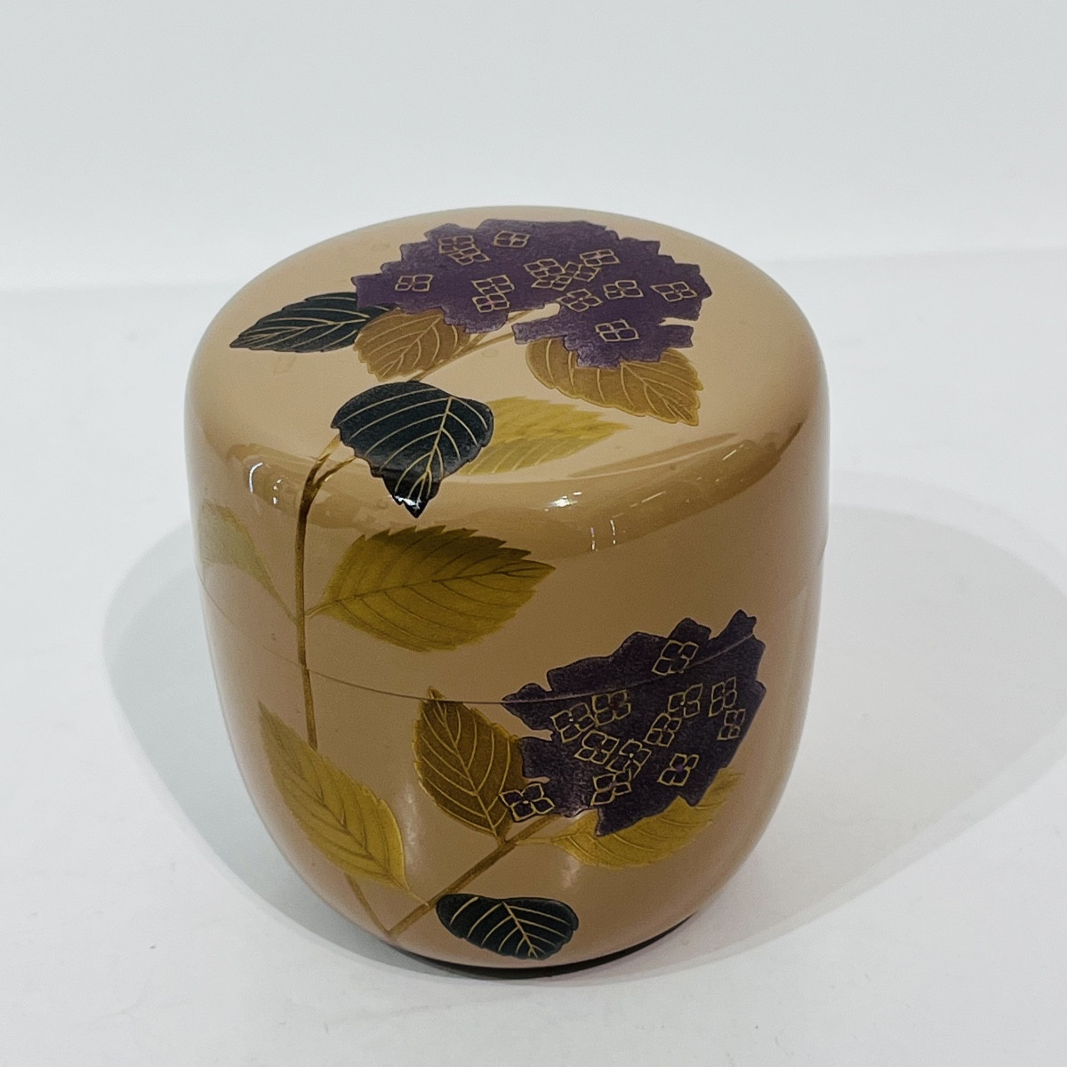 Natsume, boîte à thé laquée japonaise, chrysanthèmes - Japon