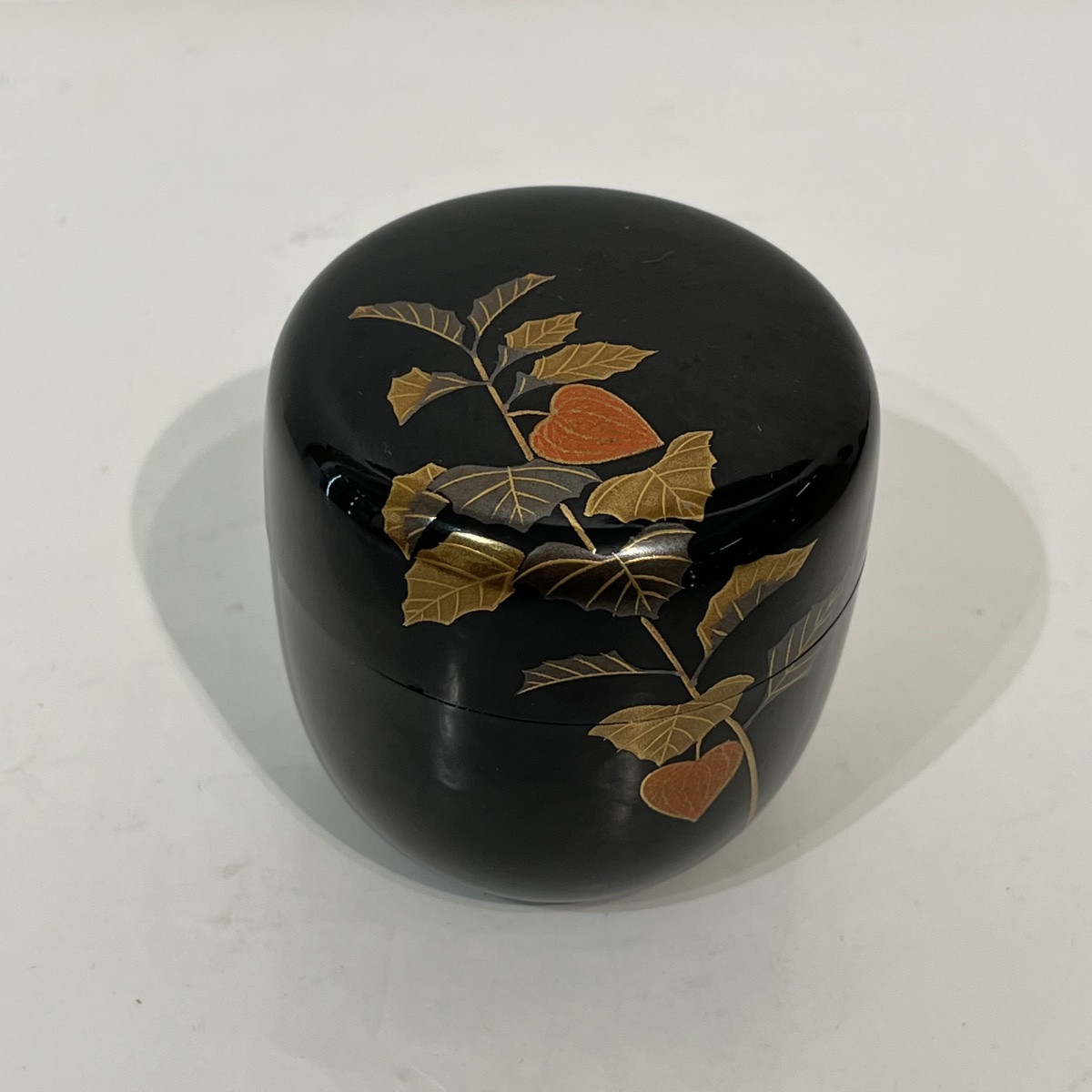 Natsume, Japanese Lacquered Tea Box, Physalis - Japan-photo-1