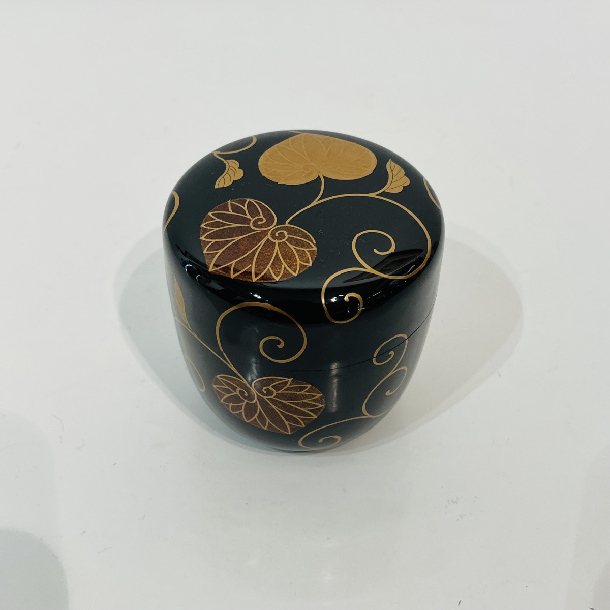 Natsume Japanese Tea Caddy In Shikuryo Lacquer - Japan-photo-1