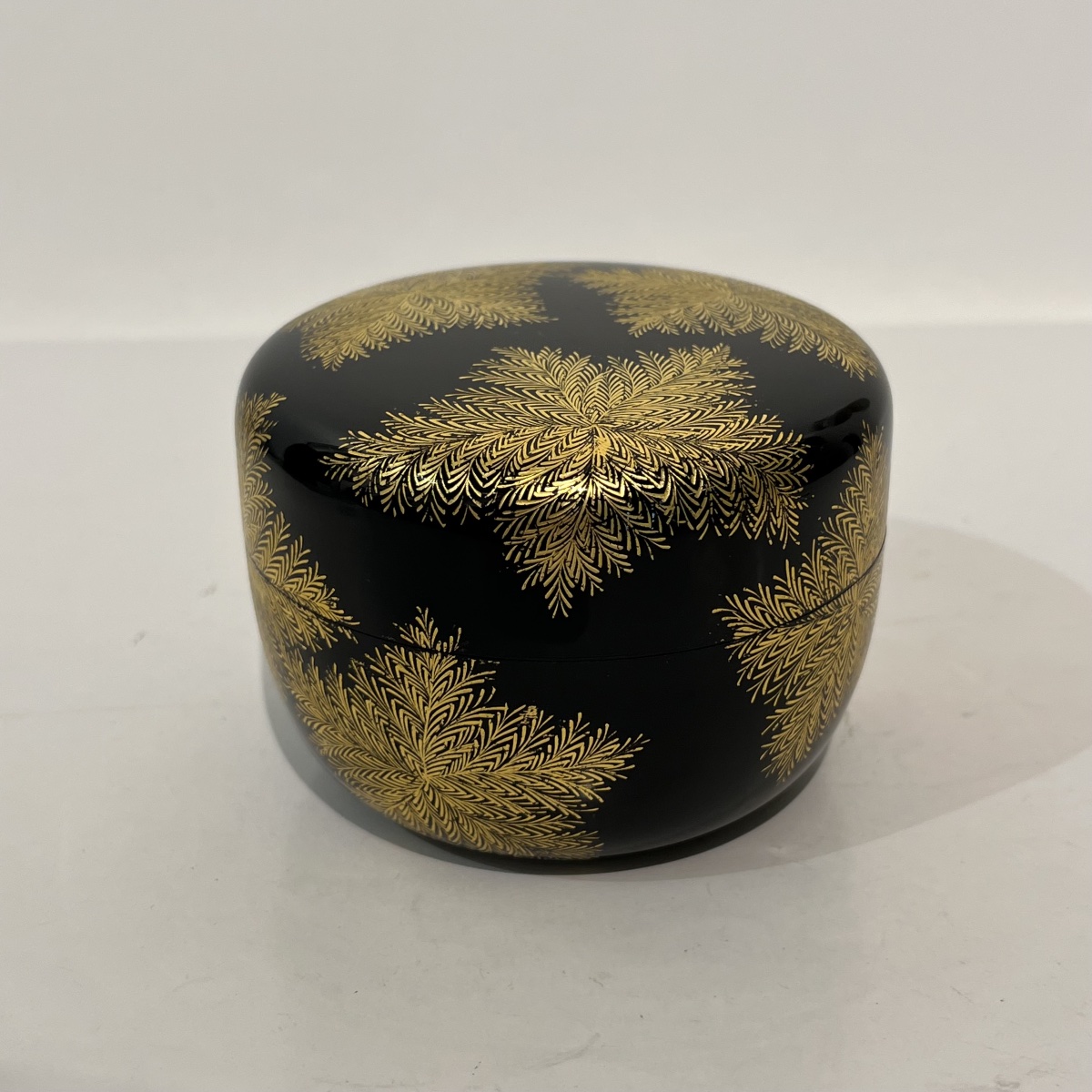Natsume, Japanese Lacquered Tea Caddy, Shinobu - Japan-photo-1