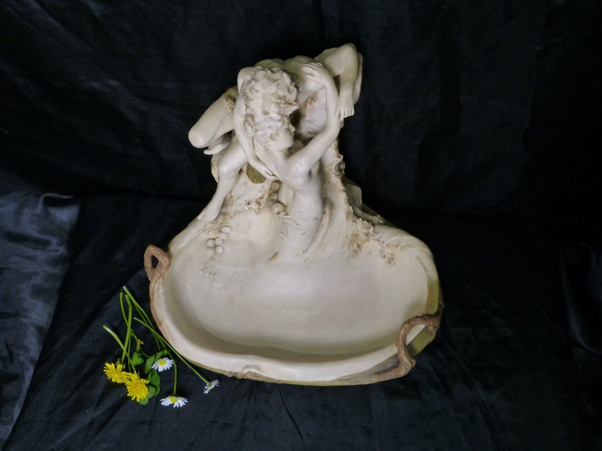 Aloïs Hampel Vide Poche Art Nouveau En Porcelaine Royal Dux Bohemia Couple Enlacé-photo-1