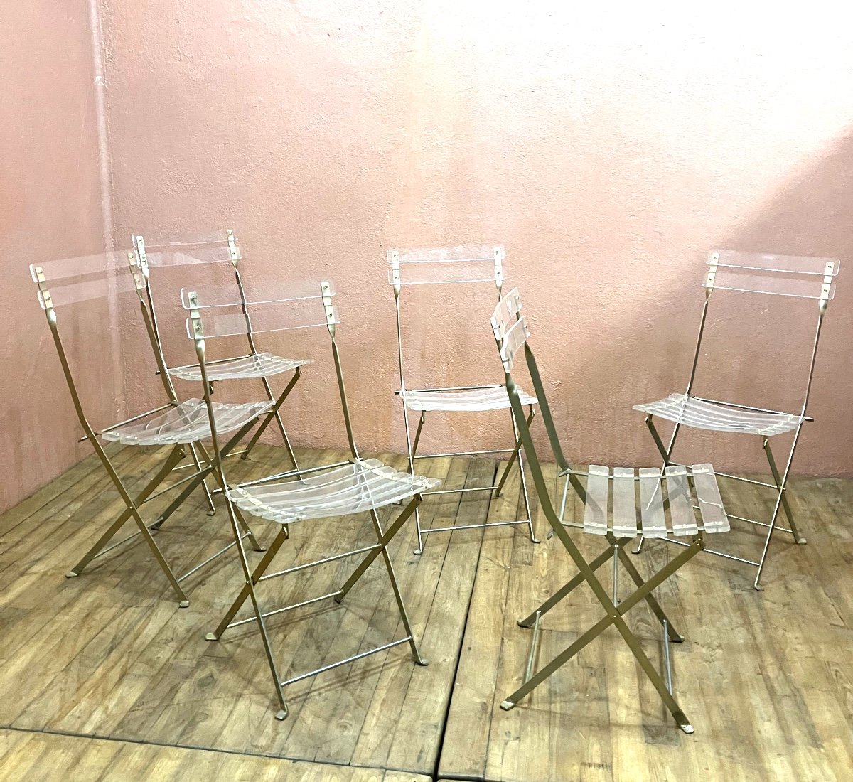 Lionel Lebovici 6 Chaises Plexi Pliables Les Invisibles Pour Marais International