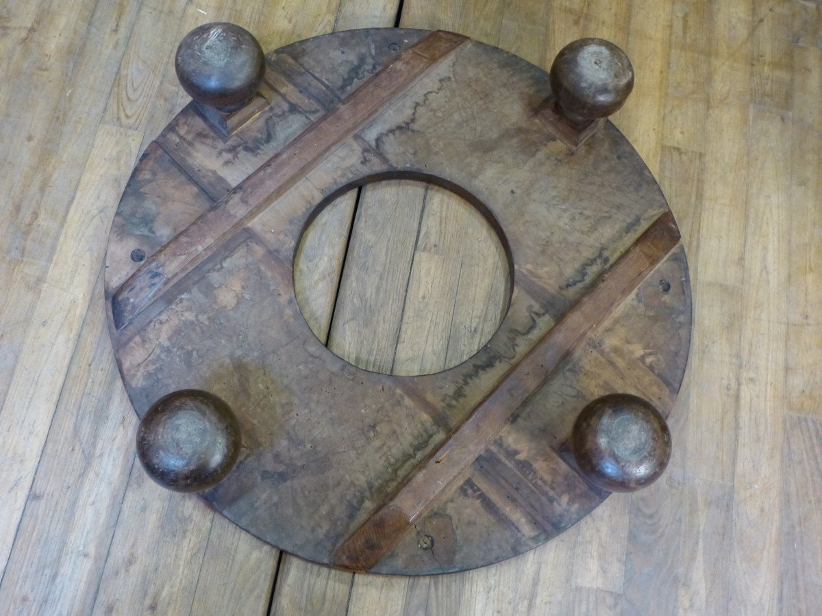Renaissance Brazier In Walnut And Copper -photo-8