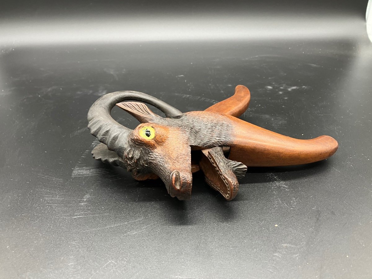 Black Forest Ibex Nutcracker-photo-2