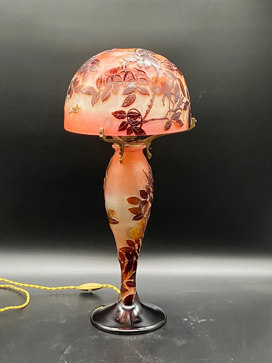 émile Gallé Art Nouveau Mushroom Lamp Flight Of Butterflies And Rose Bushes In Bloom -photo-1