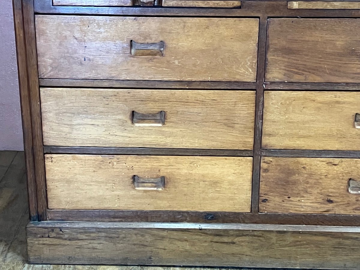 Large Oak Craft Cabinet With Drawers And Glass Doors -photo-1
