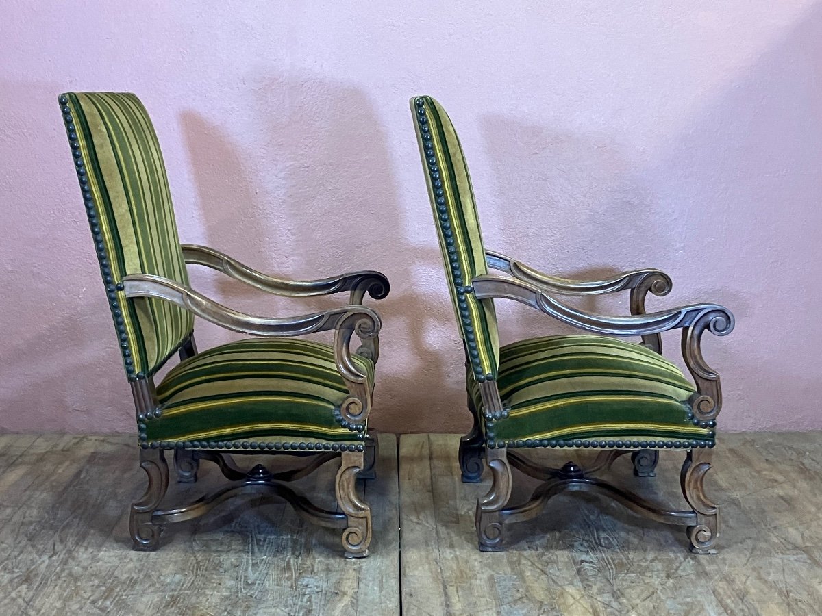 Paire De Fauteuils Louis XIV En Noyer-photo-1