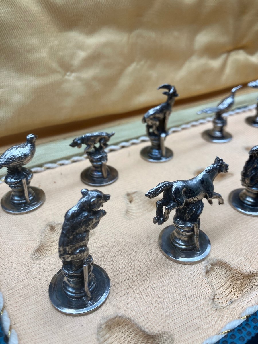 Box Of 12 Silver Metal Animal Menu Holders -photo-6