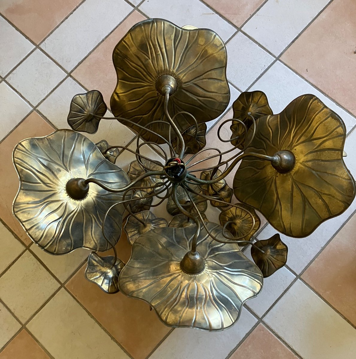 Maison Jansen Paire De Plafonniers Ou Appliques Fleurs à 4 Lumières Lustres Feuillage Laiton -photo-7