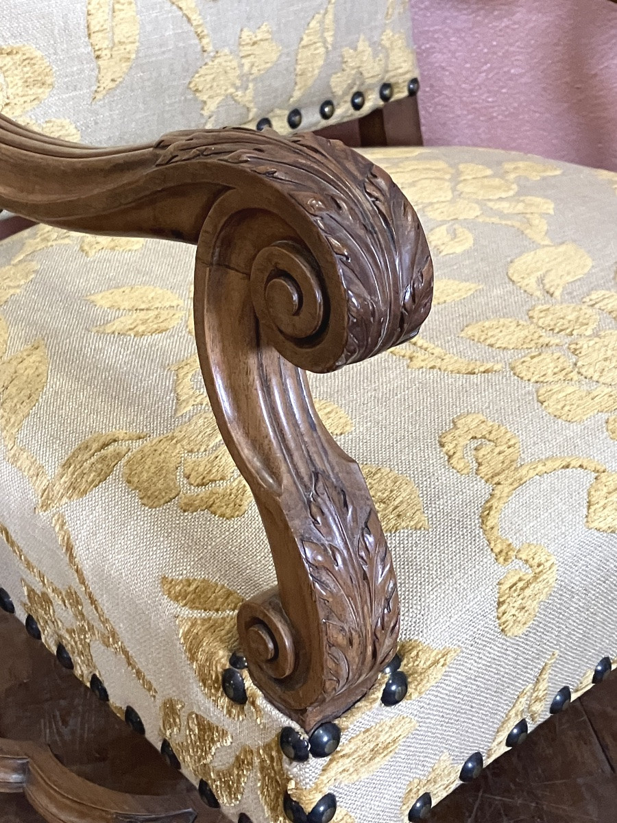 Paire de fauteuils en noyer 19 eme style Louis14 parfait état -photo-4