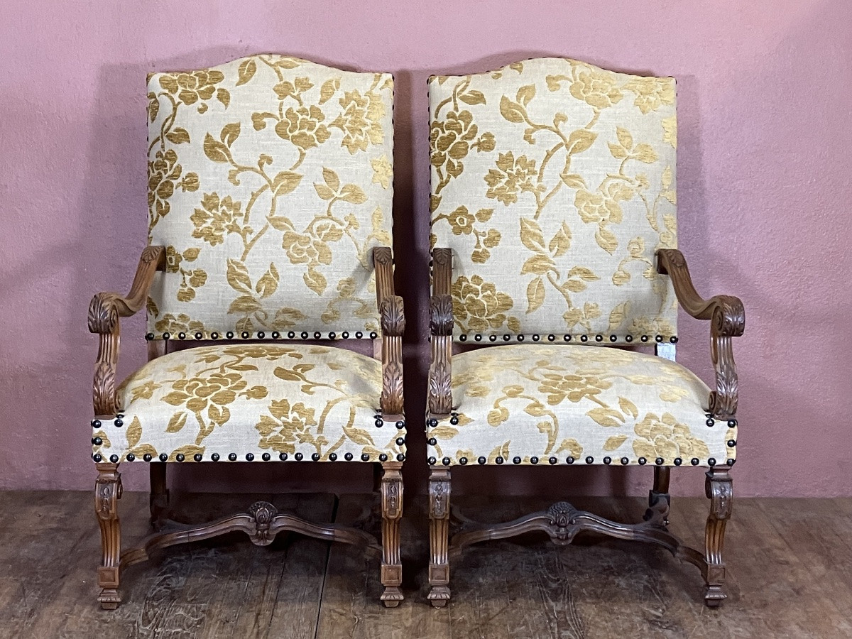 Paire de fauteuils en noyer 19 eme style Louis14 parfait état -photo-1