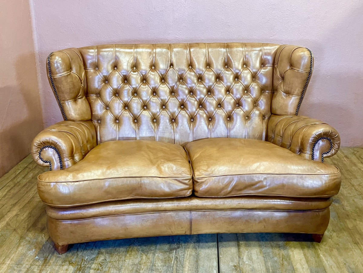English Chesterfield Leather Living Room Sofa And Two Armchairs -photo-3