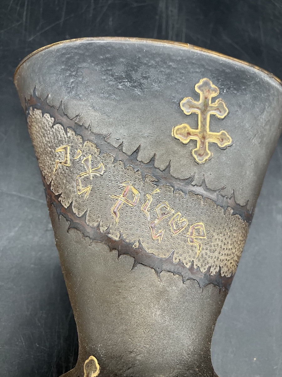 Daum Nancy Art Nouveau Vase With The Motto "whoever Rubs Against It Gets Pricked" Cross Of Lorraine And Thistle-photo-1