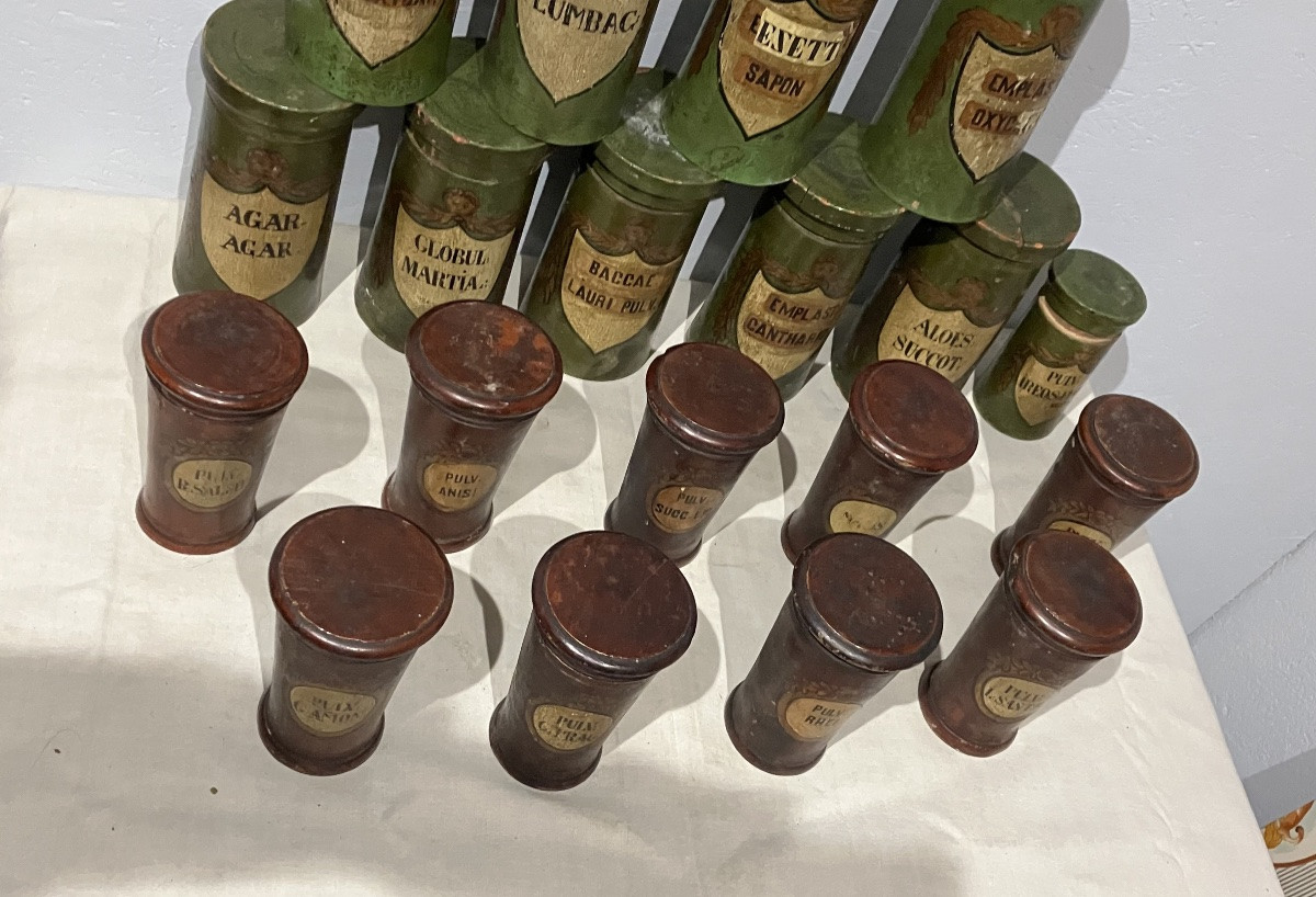 Bel ensemble de 19 pots à pharmacie en bois Époque 19 eme -photo-5