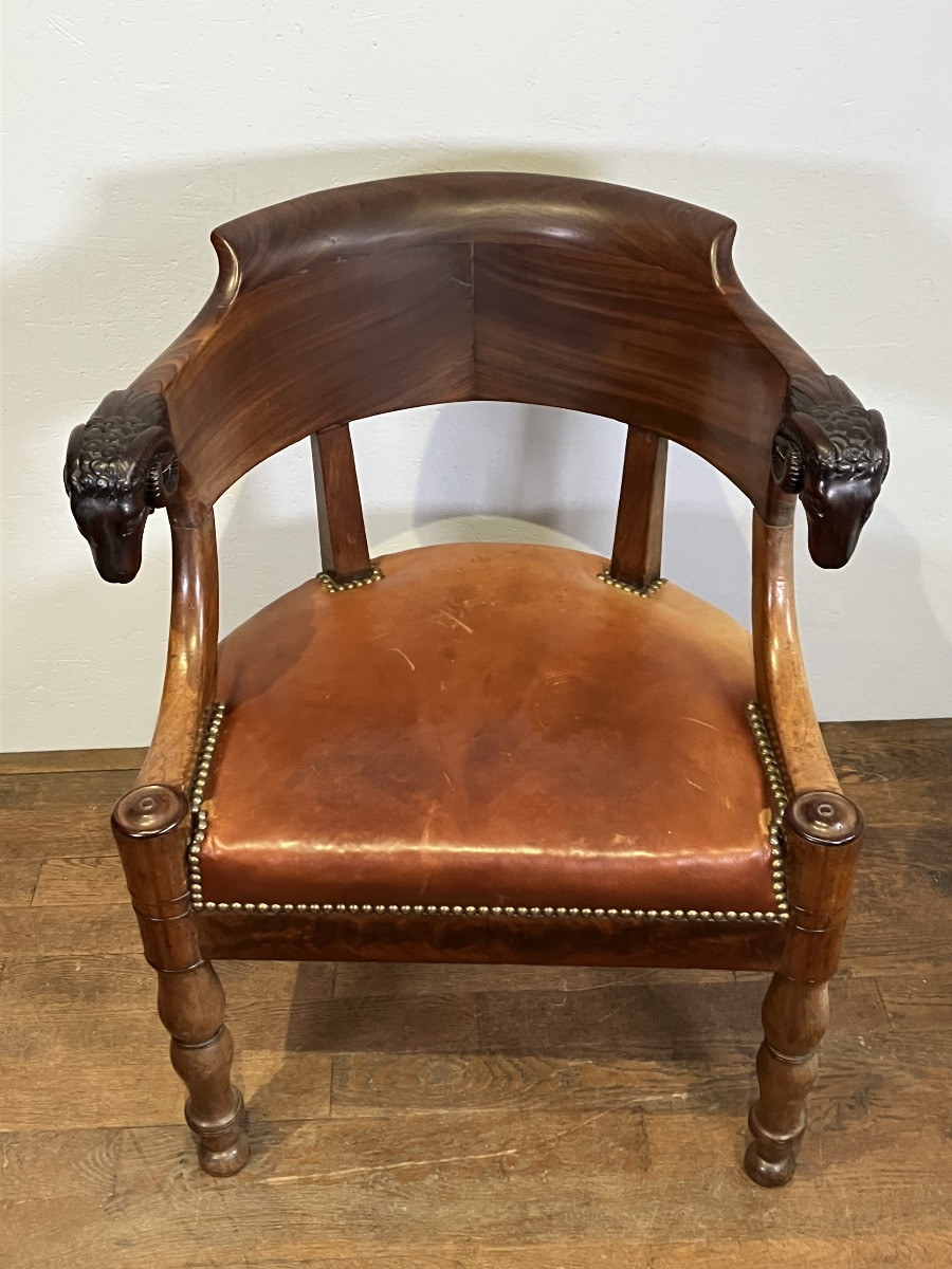 Jacob Frères Fauteuil de bureau époque Empire têtes de béliers en acajou-photo-2