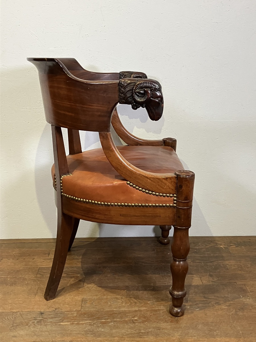 Jacob Frères Fauteuil de bureau époque Empire têtes de béliers en acajou-photo-4