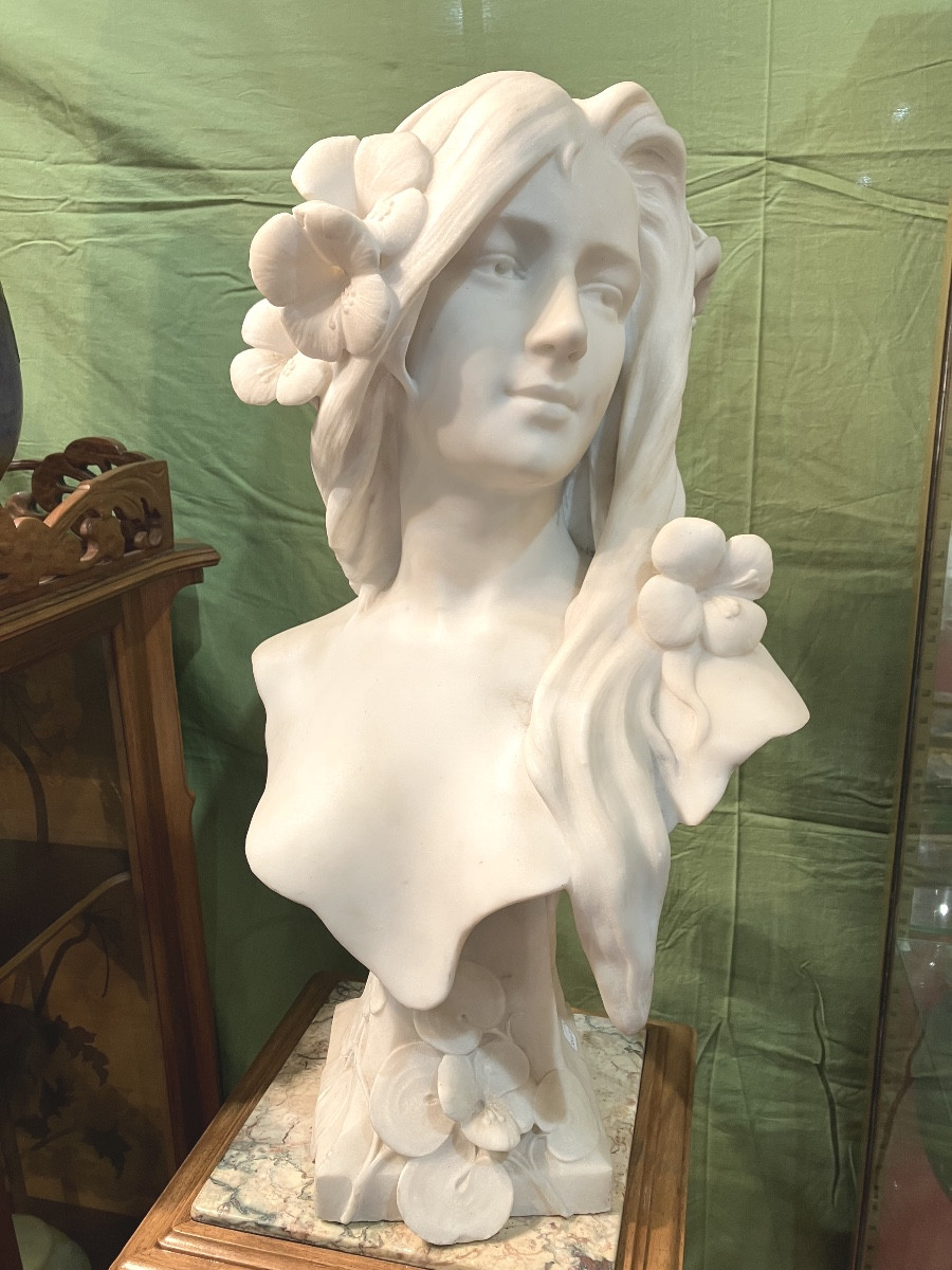Georges Coudray, Art Nouveau Marble Bust Of A Young Girl With Water Lilies