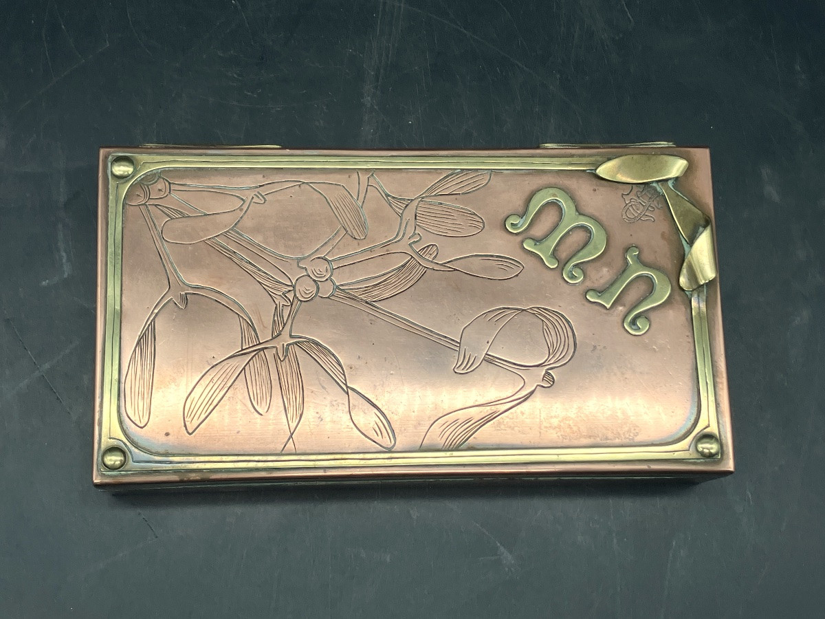 Boite Gui art nouveau en cuivre à deux patine pour bijoux ,  cartes , ou autre-photo-2