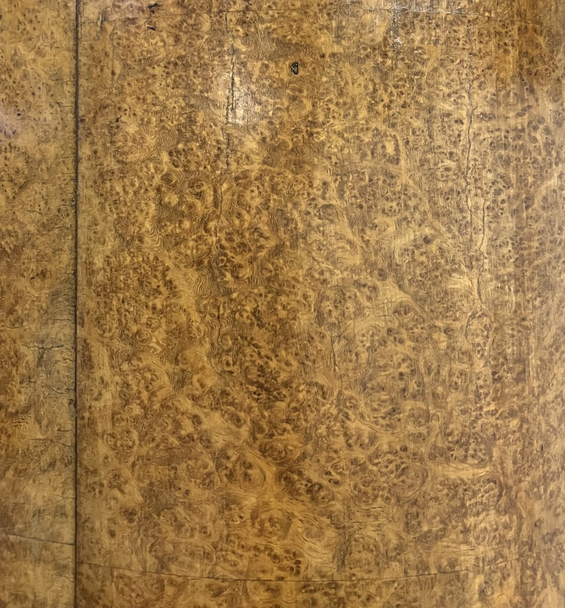 Armoire art déco en loupe d’Amboine 3 portes avec miroir central -photo-4