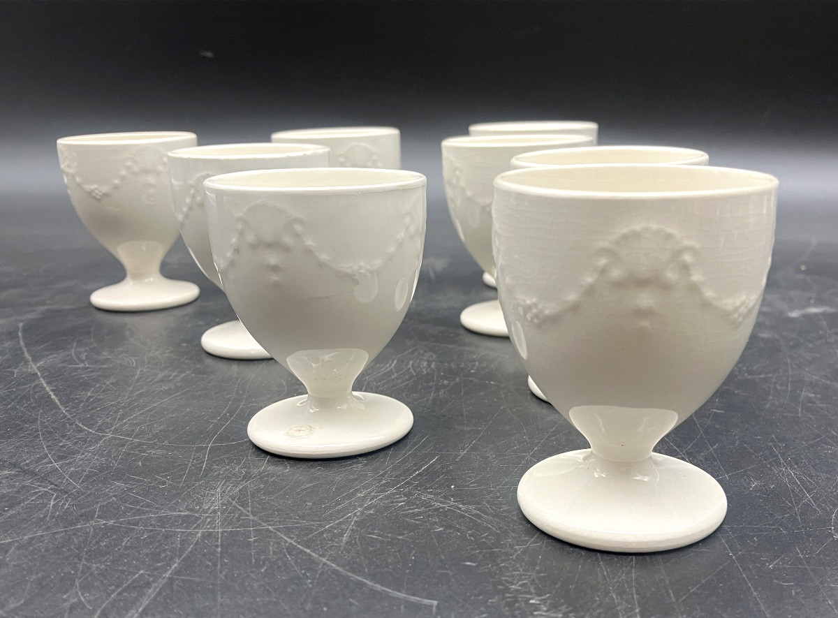 Série de 8 coquetiers en faïence fine début XXème siècle-photo-3