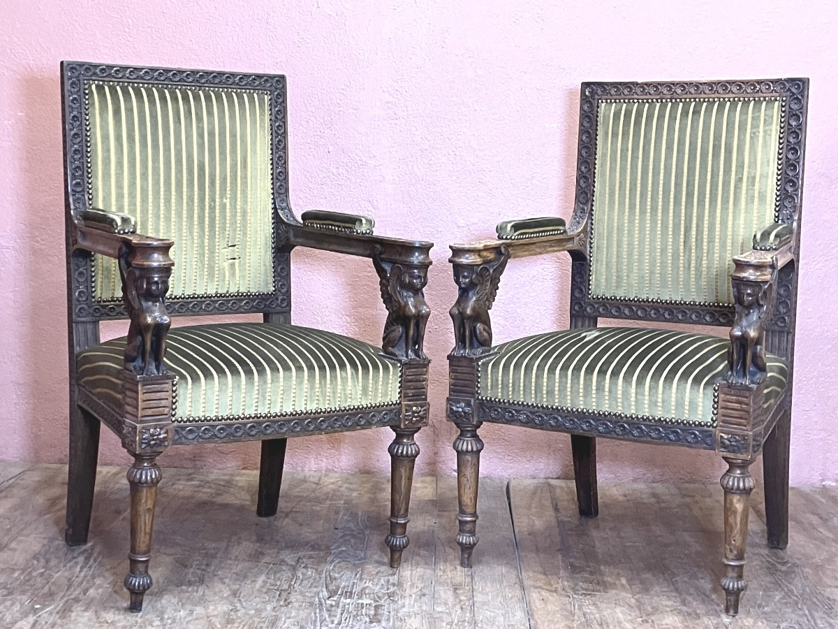 Paire de fauteuils empire retour d'Egypte décor sphinges