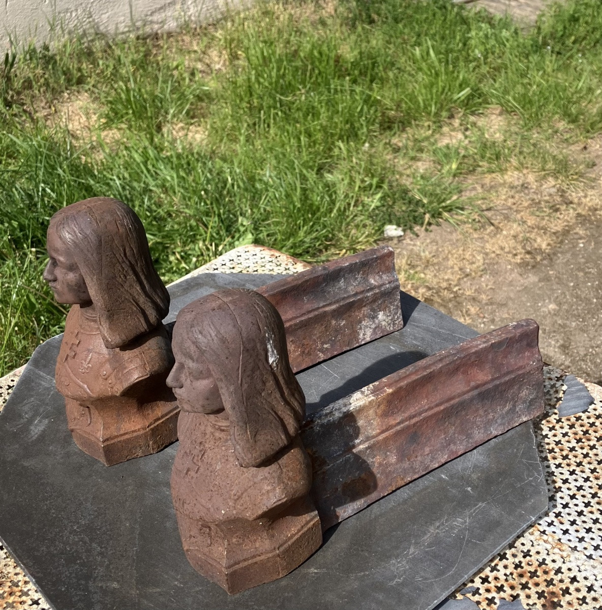 Paire de chenets en fonte Jeanne d'Arc époque XIXème-photo-6