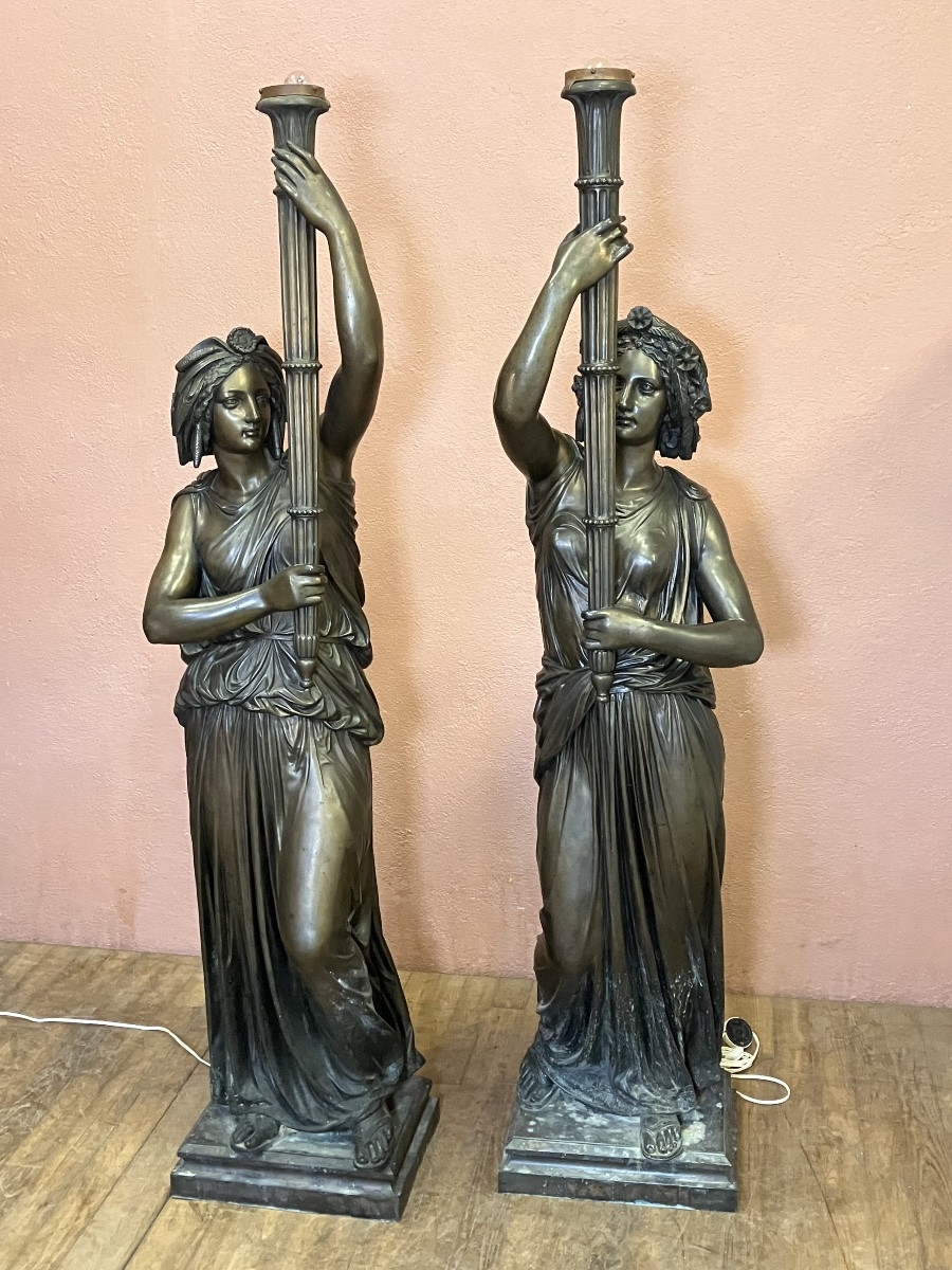 Large Pair Of 170 Cm Patinated Metal Torchères Bronze Floor Lamp-photo-2