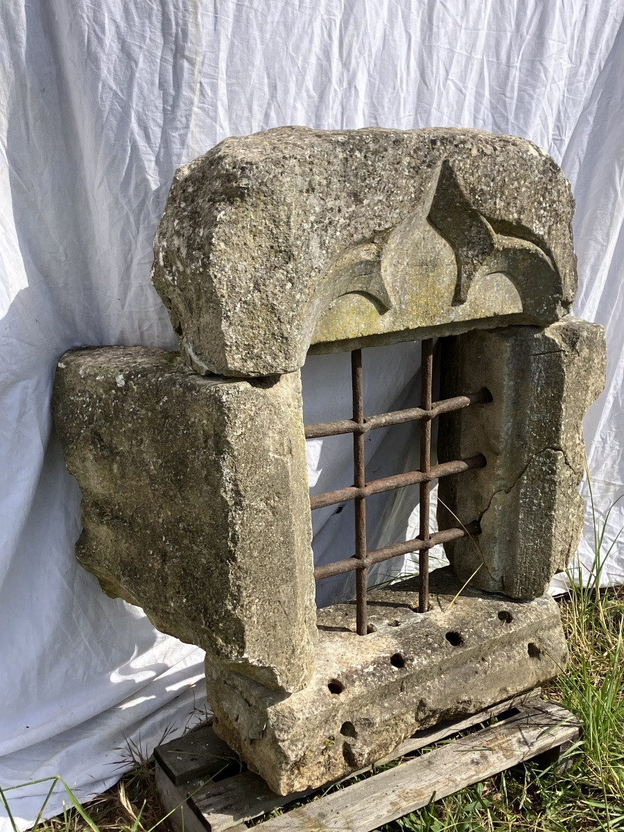 Gothic Limestone Window Wrought-iron Grille-photo-2