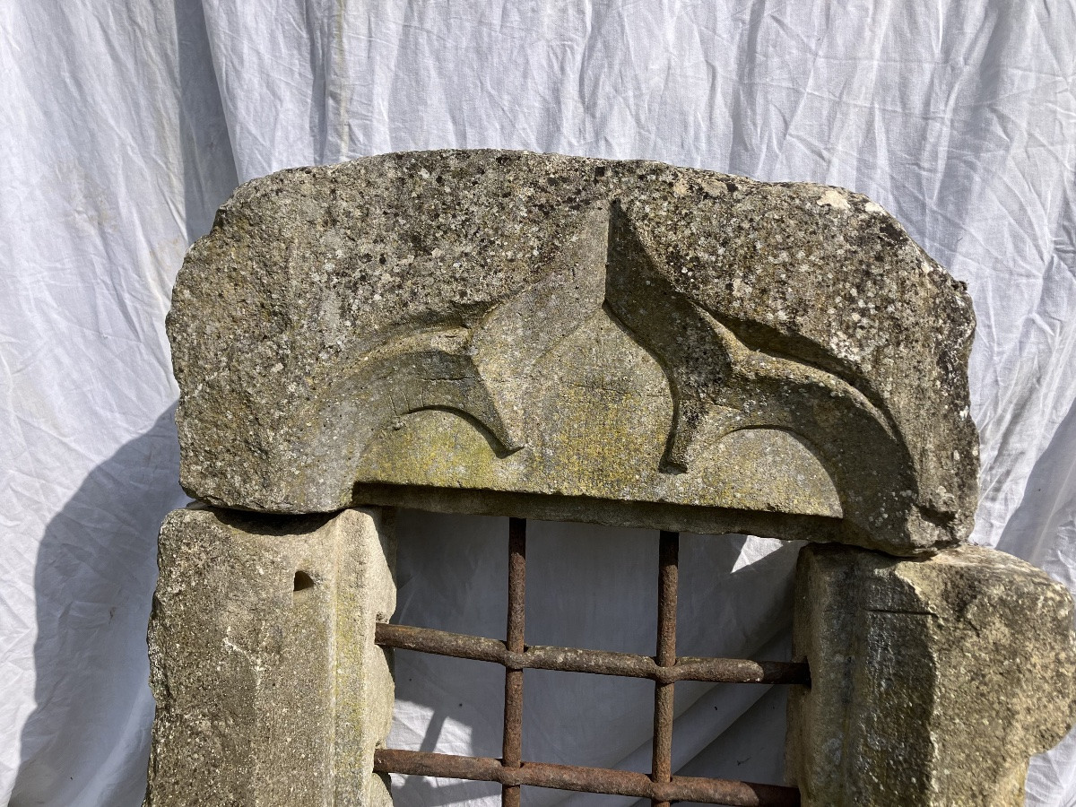 Gothic Limestone Window Wrought-iron Grille-photo-4