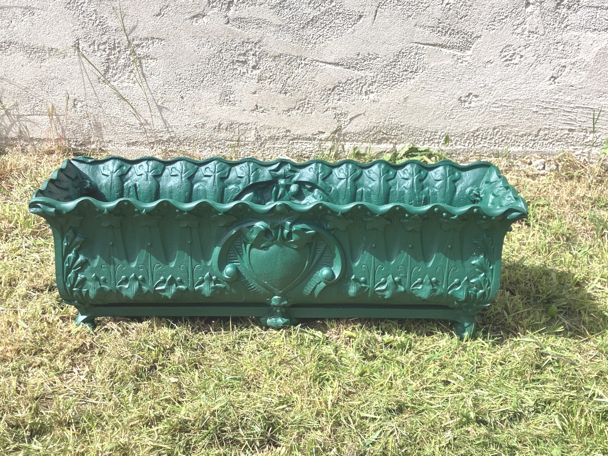 Importante jardinière art nouveau en fonte 1 mètre de large Vasque de jardin  dlg Guimard