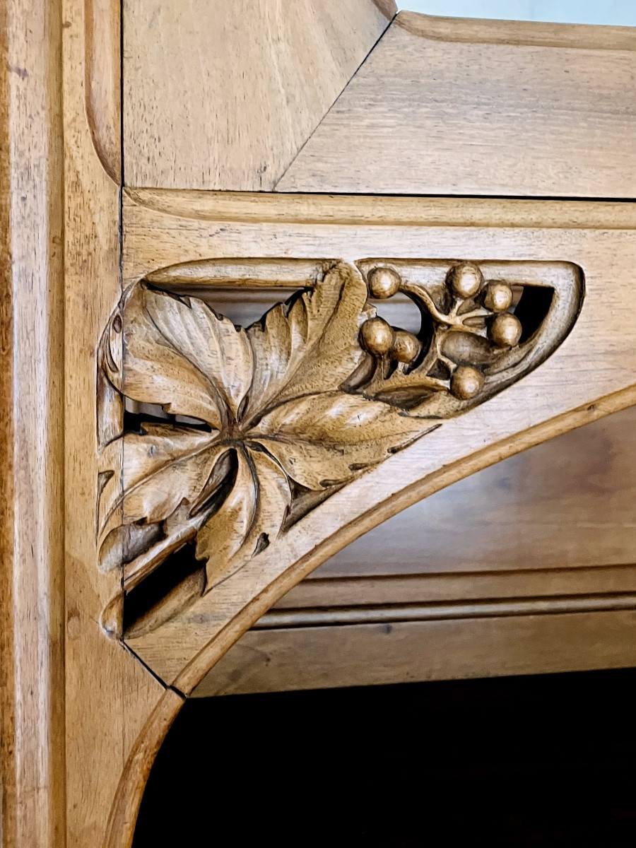 Gauthier Poinsignon Argentier art nouveau en noyer motif vigne vierge-photo-2