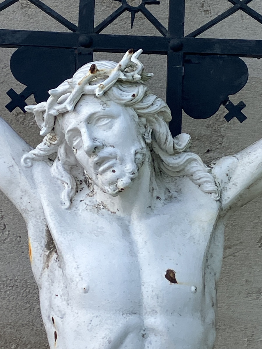 Grand Christ en fonte sur sa croix époque 19ème  322 cm-photo-4