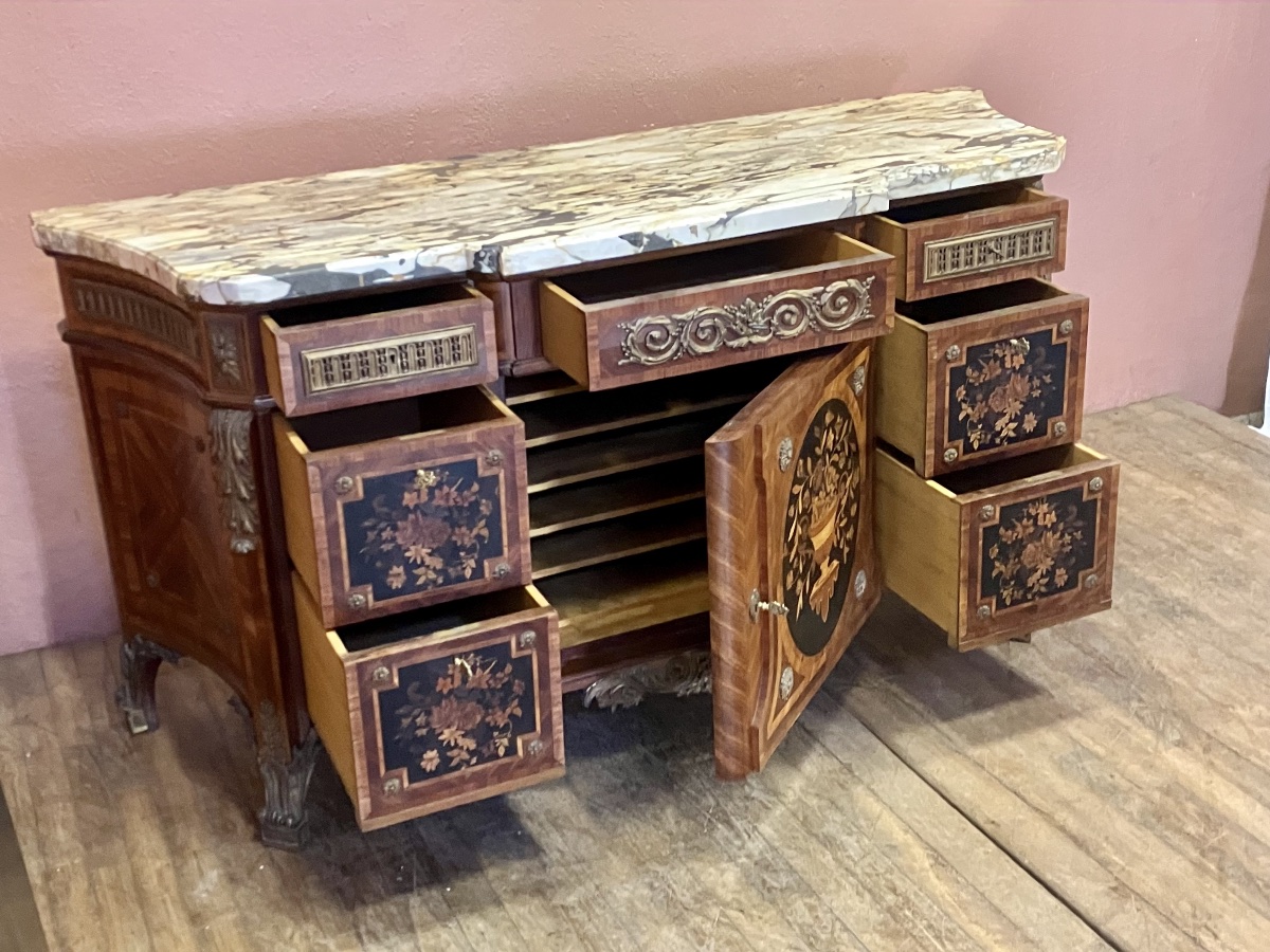 Importante Commode à la manière de Riesner Louis XVI époque XIXème marqueterie bronzes Chateau-photo-2