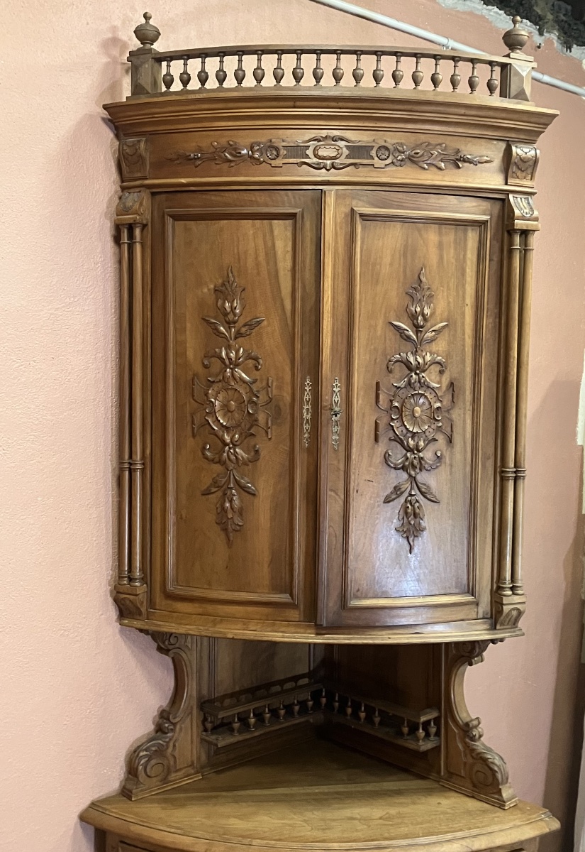 Paire d'encoignures en noyer style Renaissance époque XIXème siècle meuble de coin-photo-6
