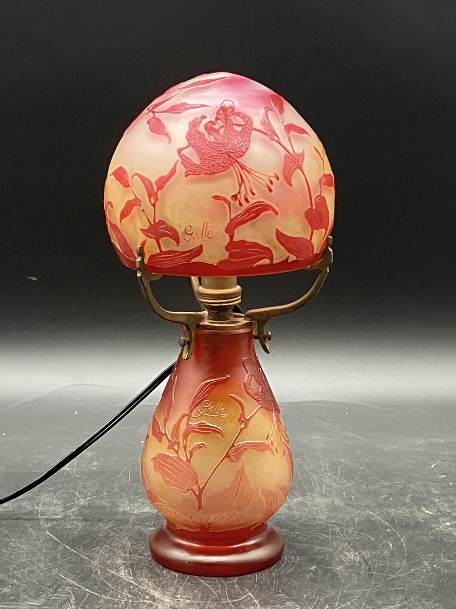 Gallé Art Nouveau Fleur-de-lys Mushroom Lamp In Acid-etched Multi-layered Glass