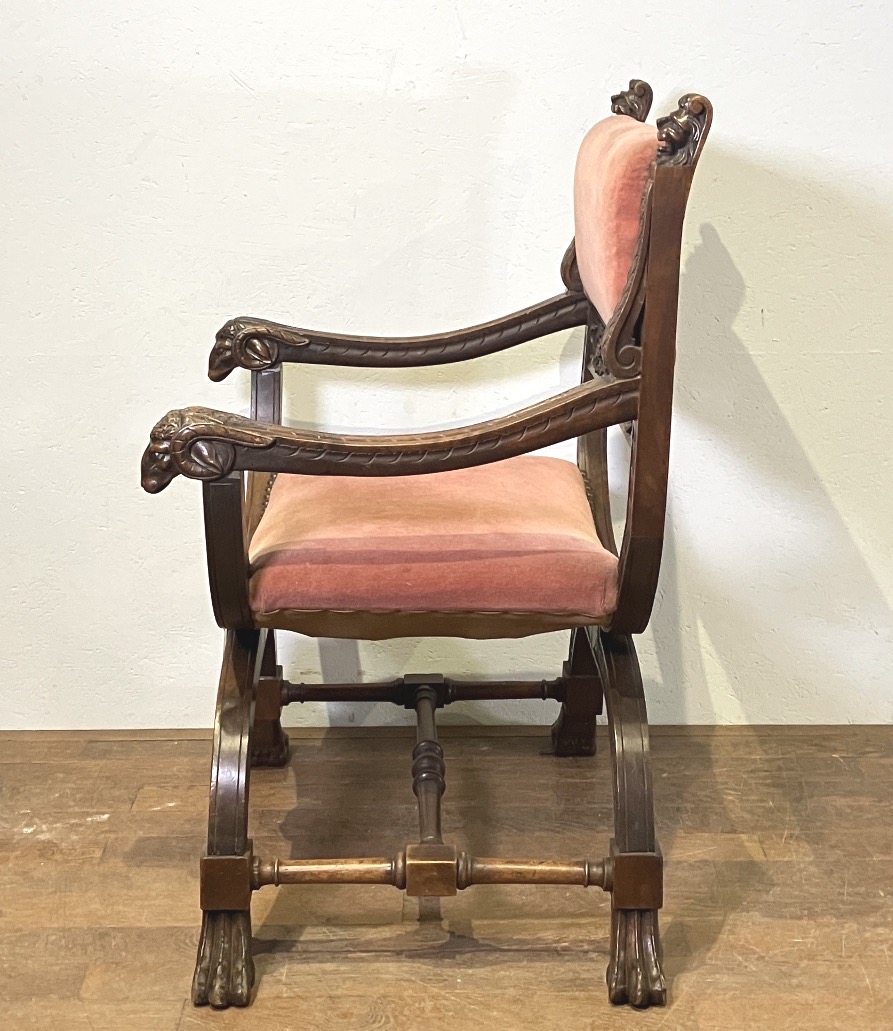 Fauteuil curule en noyer Renaissance époque  XIXème Blason Bureau Château Apparat Dagobert-photo-4