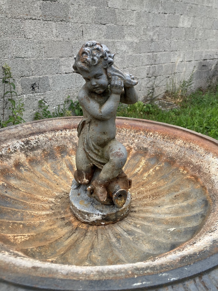 Cast-iron Park Or Garden Fountain With A Basin -photo-2