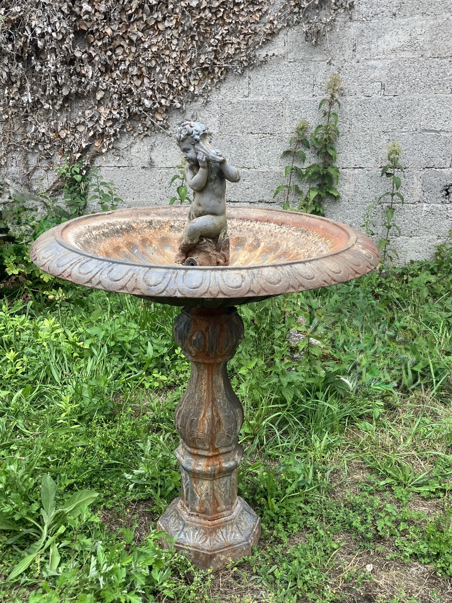 Cast-iron Park Or Garden Fountain With A Basin -photo-4