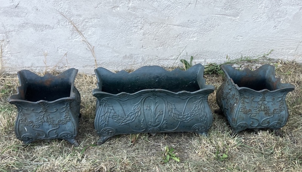 Cast-iron Garden Ornaments: Art Nouveau Planters And Flower Pots-photo-2