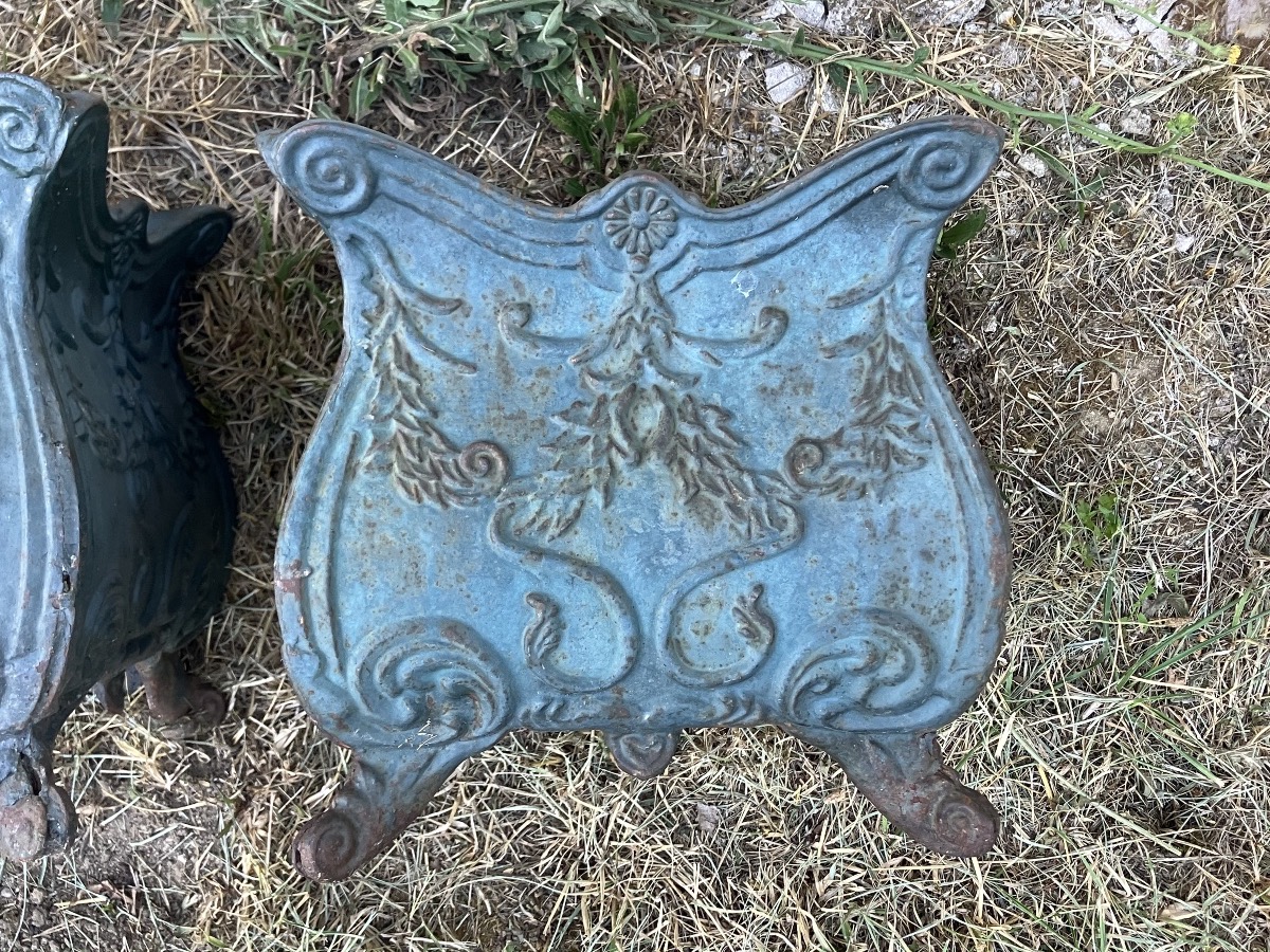 Cast-iron Garden Ornaments: Art Nouveau Planters And Flower Pots-photo-4