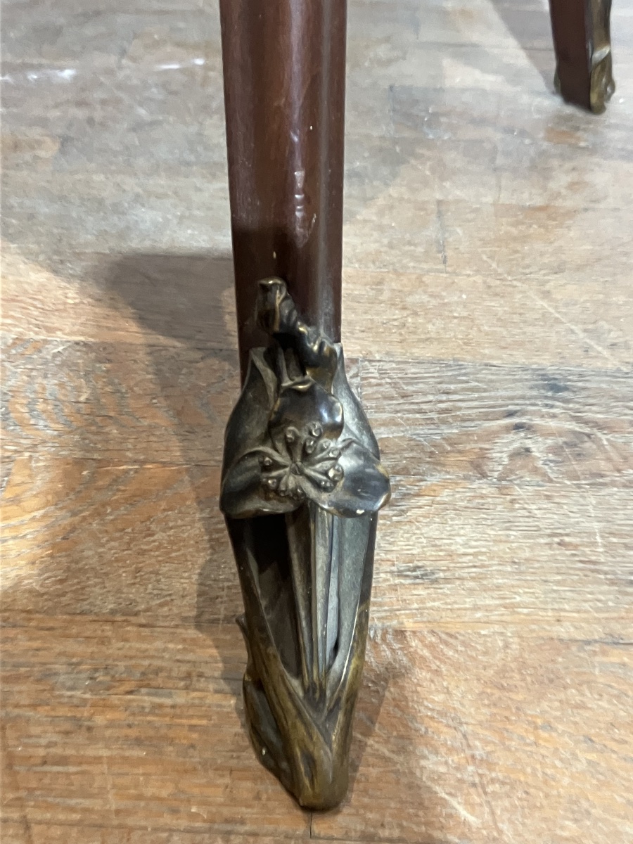 Louis Majorelle Gueridon en acajou et bois de serpent Bronzes aux  Sagittaires -photo-3