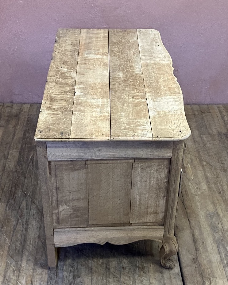 commode arbalète 18eme en chêne blanchi à 4 tiroirs sur trois rangs-photo-4