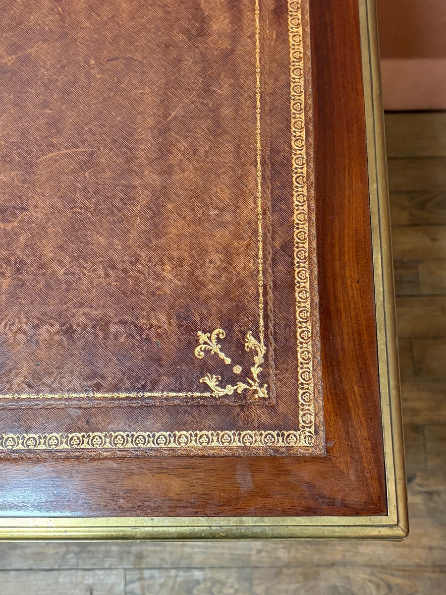 Bureau plat Louis XVI en acajou -photo-3