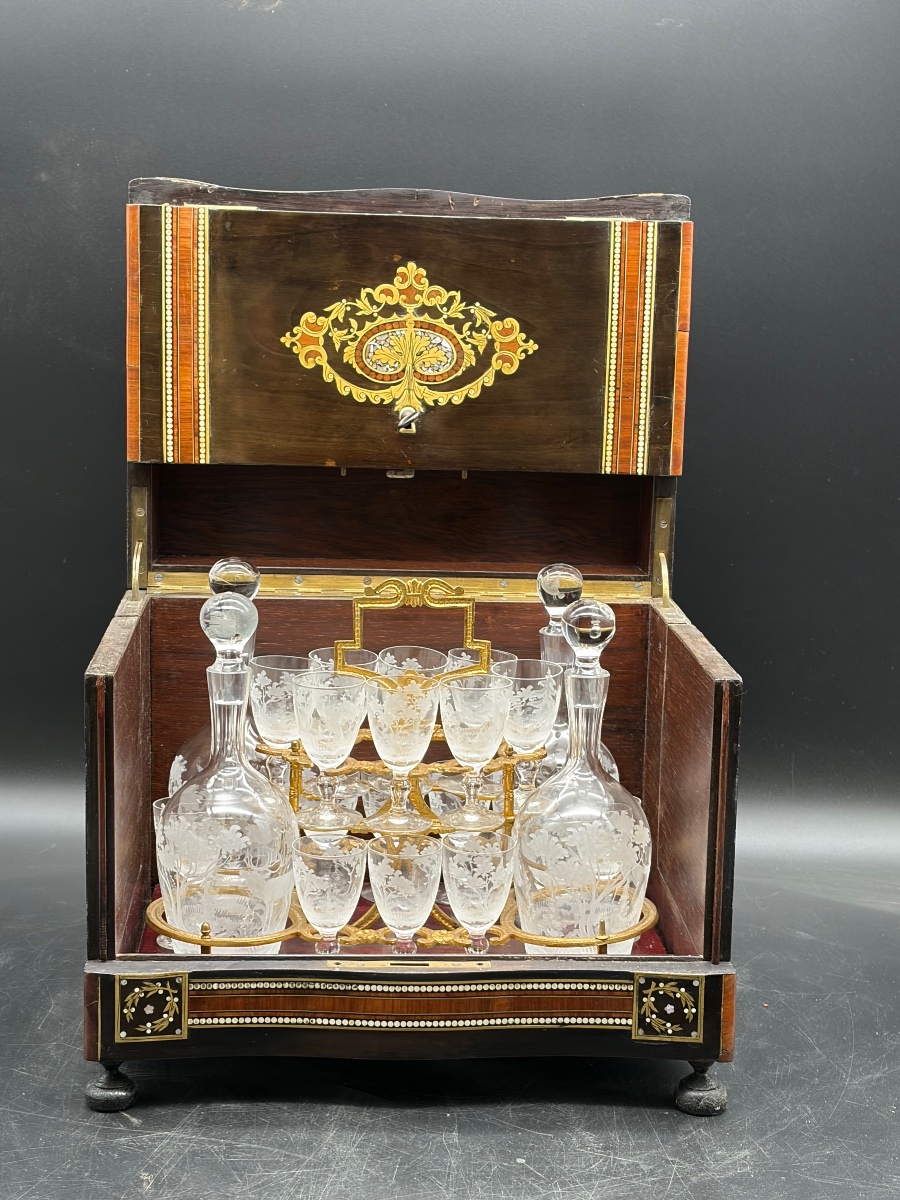 Complete Napoleon III-era Crystal Liquor Cabinet With Engraved Wild Animals: Hunting, Deer, Hare, Duck-photo-2