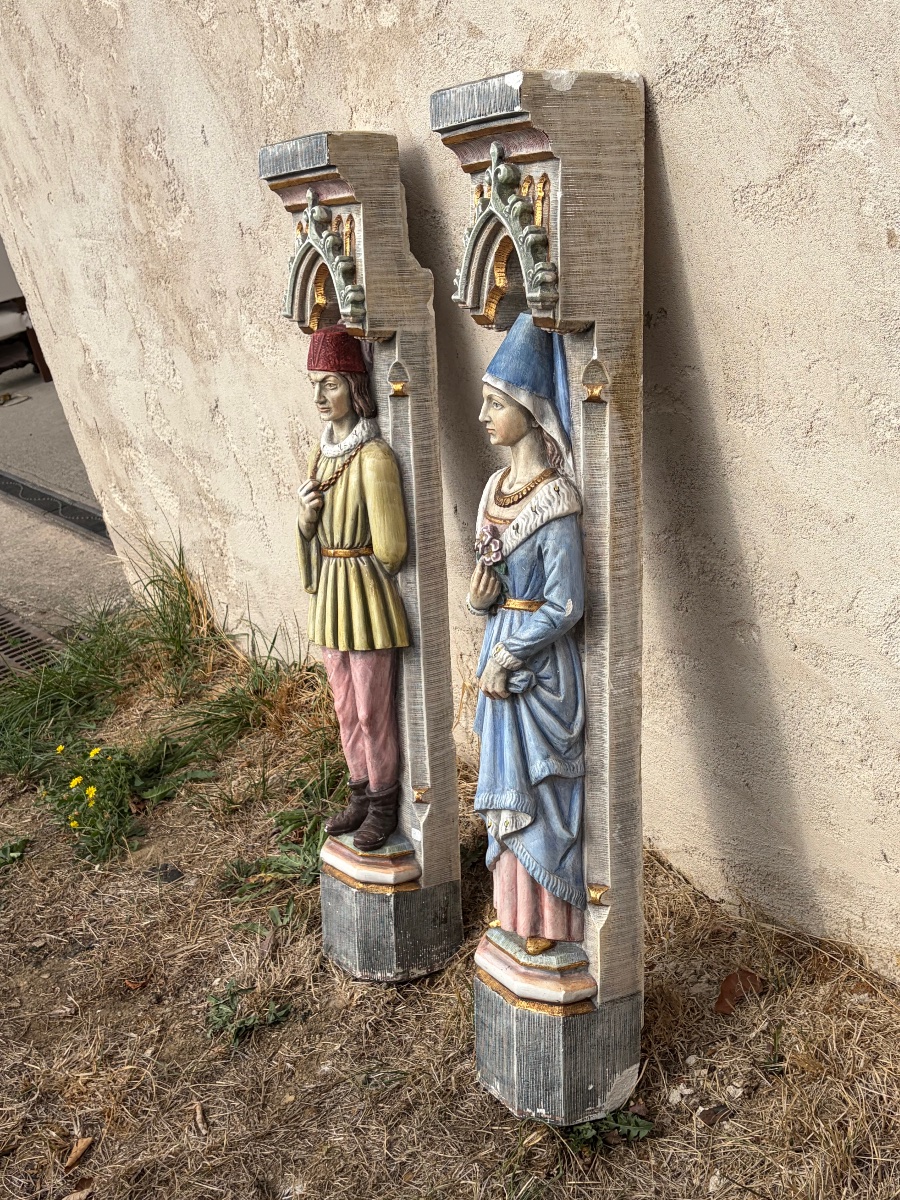 Pair Of Neo-gothic Fireplace Jambs Made Of Polychrome Limestone -photo-3