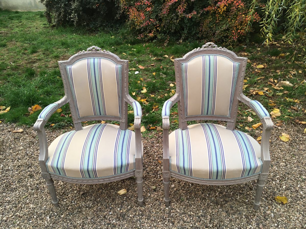 Pair Of Louis XVI Armchairs , Good Conditions -photo-3