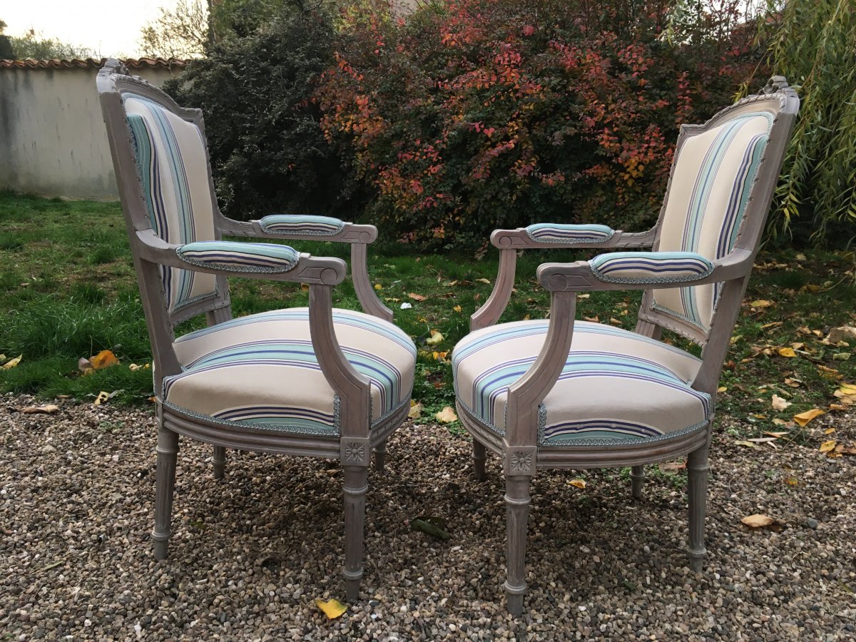 Pair Of Louis XVI Armchairs , Good Conditions -photo-4