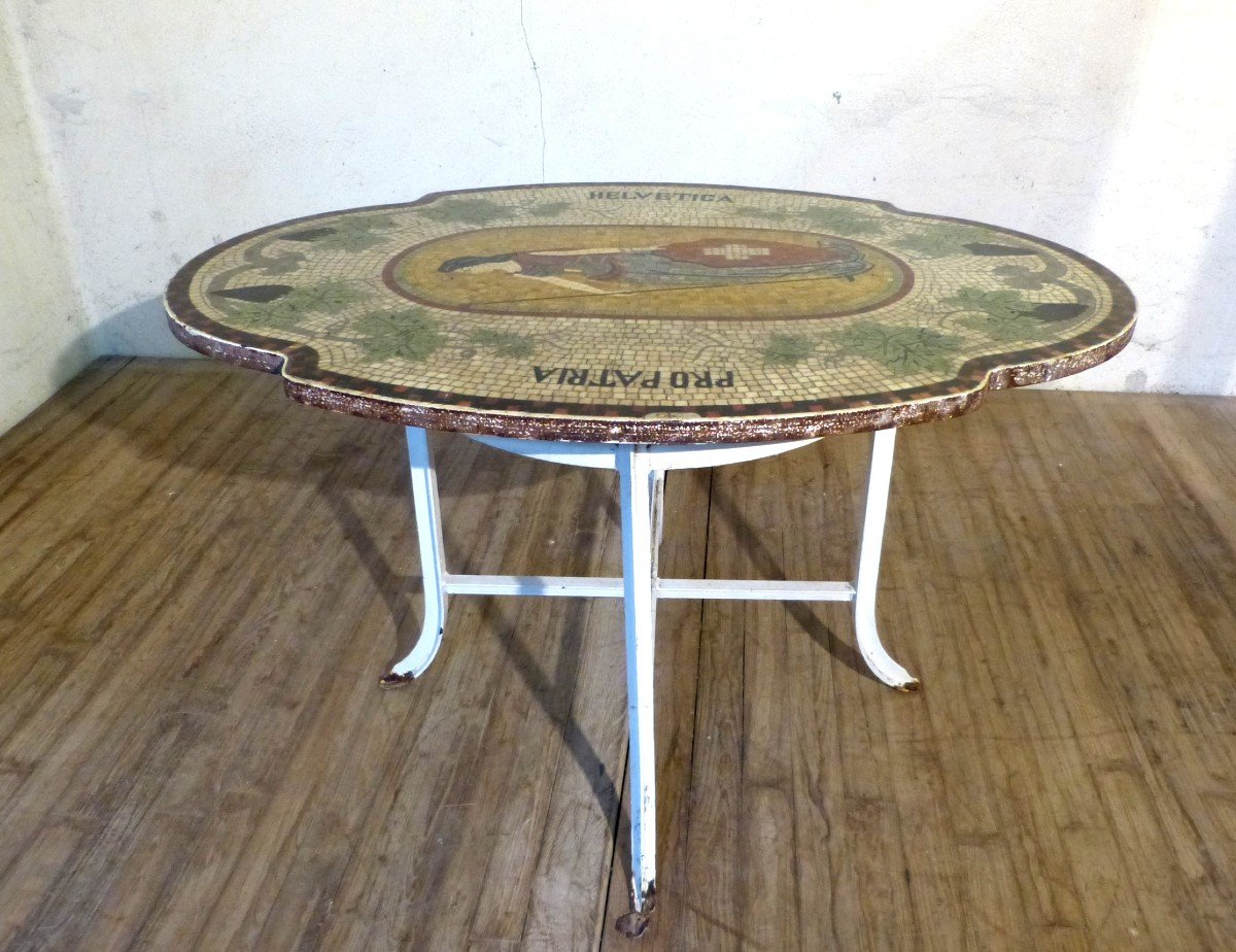 Table Mosaïque De Marbre Motif Suisse Helvetica Propatria Pied Fer Forgé