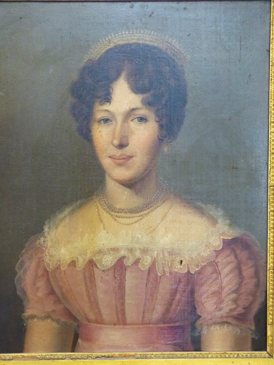 19th Female Portrait, Elegant With Tiara Victoire Rocque-photo-2